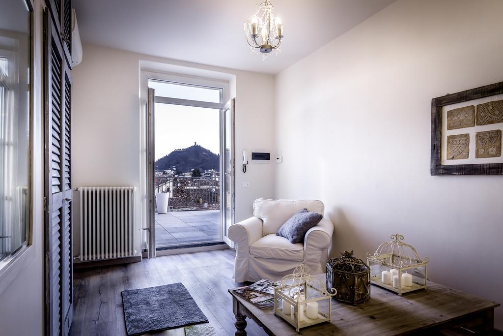 Como Unique View - Bymyhomeincomo Oda fotoğraf